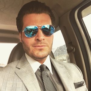 Meet your Posher, Robert